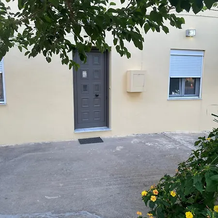 Eutixias House * Szfáka