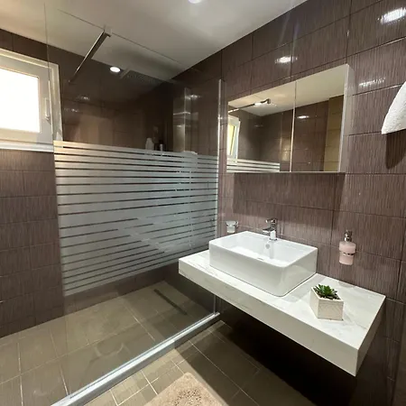 Nyaraló Eutixias House Szfáka